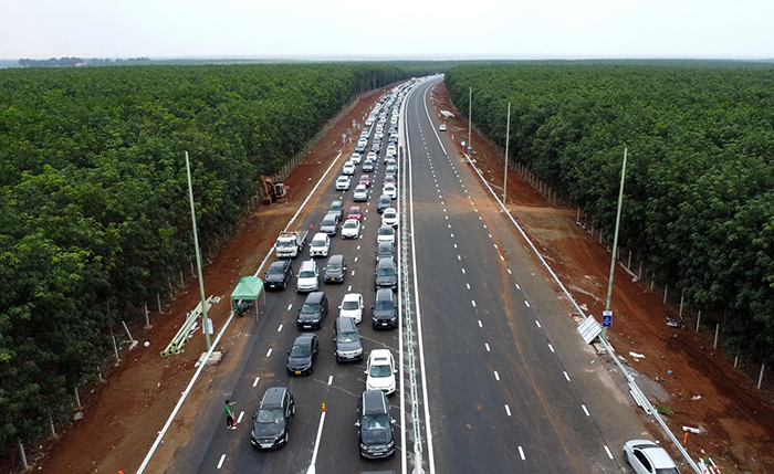 Cần gần 500.000 tỷ đồng để nâng cấp cao tốc 2 làn, 4 làn xe -0