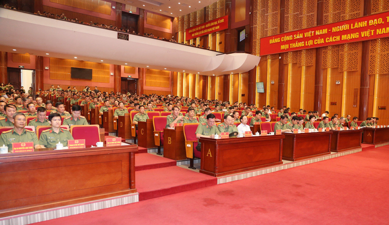 New training course opens for internal political security force -0