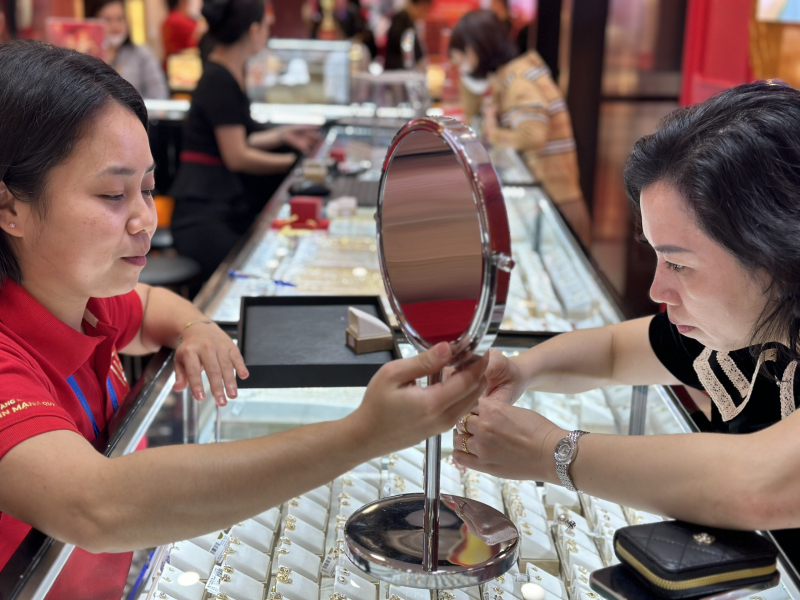 Sẽ tăng cung để hạ chênh lệch giá vàng nội ngoại -0