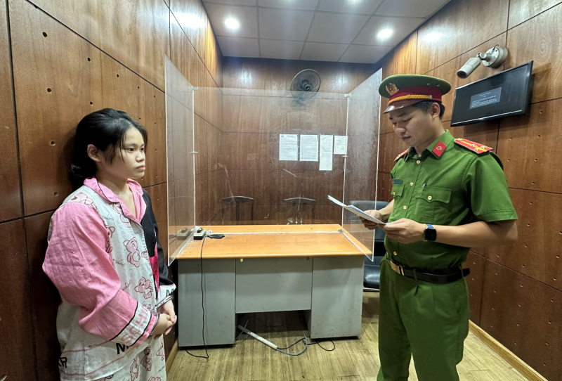 Thông tin mới nhất vụ cô gái bắt cóc hai cháu bé ở phố đi bộ Nguyễn Huệ  -0