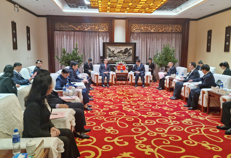 Thứ trưởng Trần Quốc Tỏ thăm, làm việc tại tỉnh Vân Nam, Trung Quốc -0