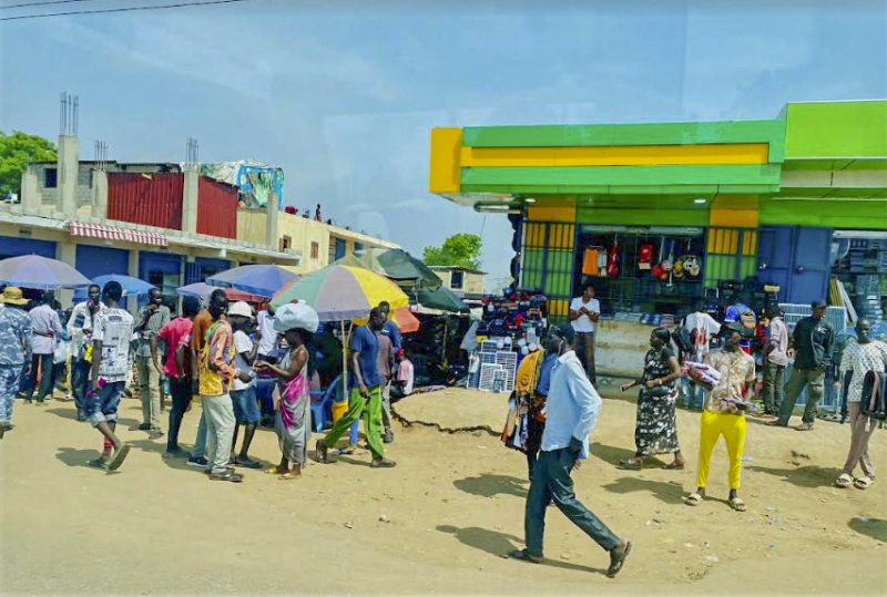 “Thiên đường” Juba: từ khách sạn 5 sao đến những túp lều… -0