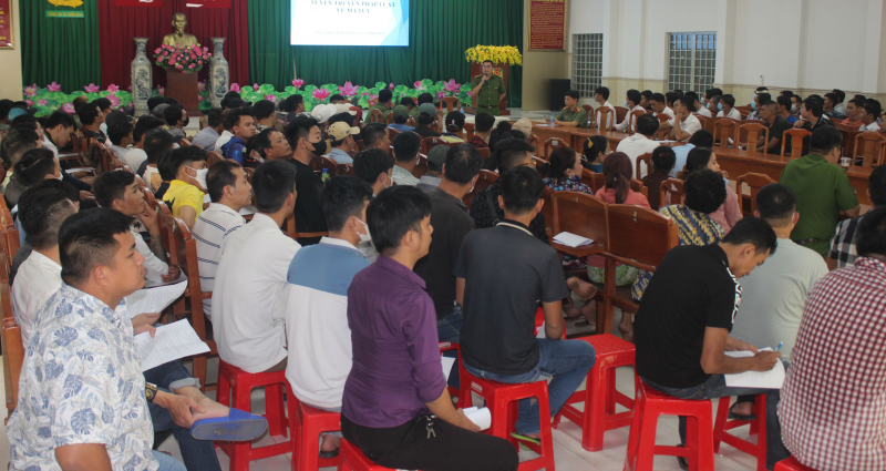 Gần 400 người nghiện, người từng sử dụng ma túy được tuyên truyền giáo dục, phổ biến pháp luật -0