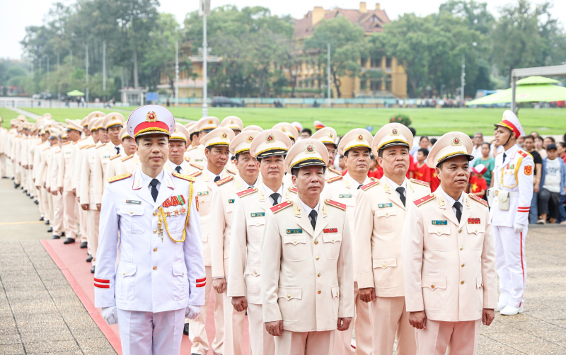 Lực lượng Cảnh sát cơ động báo công dâng Bác những thành tích xuất sắc qua 50 năm -0