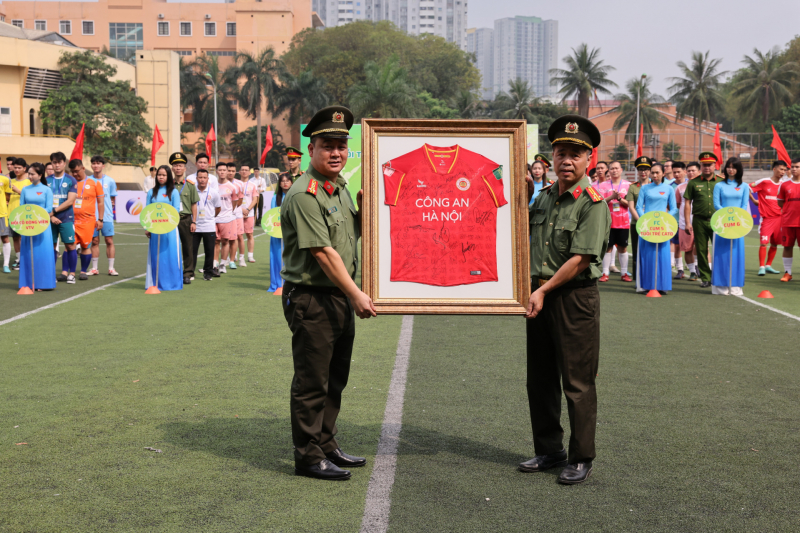 Khai mạc vòng chung kết giải bóng đá Tuổi trẻ công an Thủ đô -1