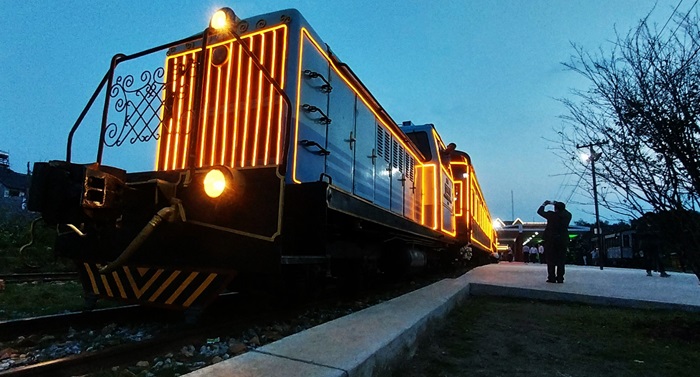 Chuyến tàu hoàng hôn đầu tiên khởi hành từ ga Đà Lạt -0
