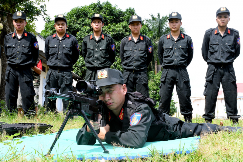 Cảnh sát cơ động Công an tỉnh Trà Vinh “Vì nước quên thân, vì dân phục vụ” -3