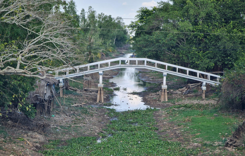 Cà Mau công bố tình huống khẩn cấp hạn hán cấp 2 ở huyện Trần Văn Thời và U Minh -0