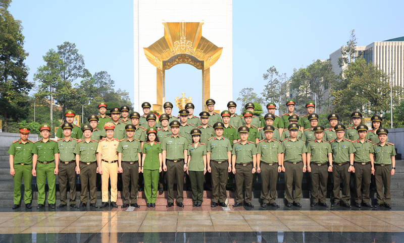 Tuổi trẻ CAND dâng hương tưởng nhớ các Anh hùng Liệt sĩ -1