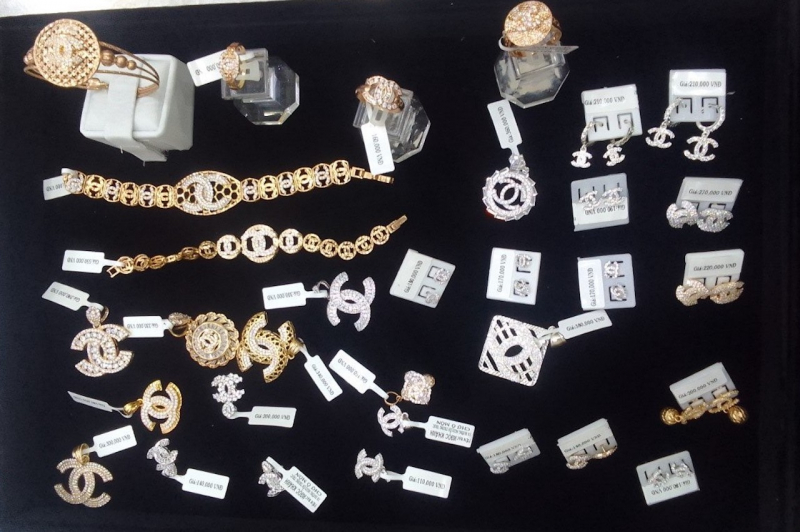 Phát hiện nhiều tiệm vàng vi phạm trong kinh doanh nữ trang -0