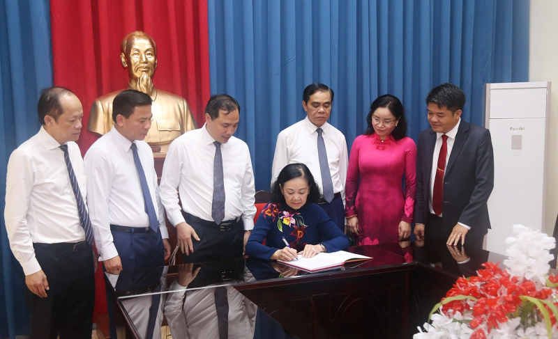 Kỷ niệm trọng thể 120 năm Ngày sinh Tổng Bí thư Trần Phú -0