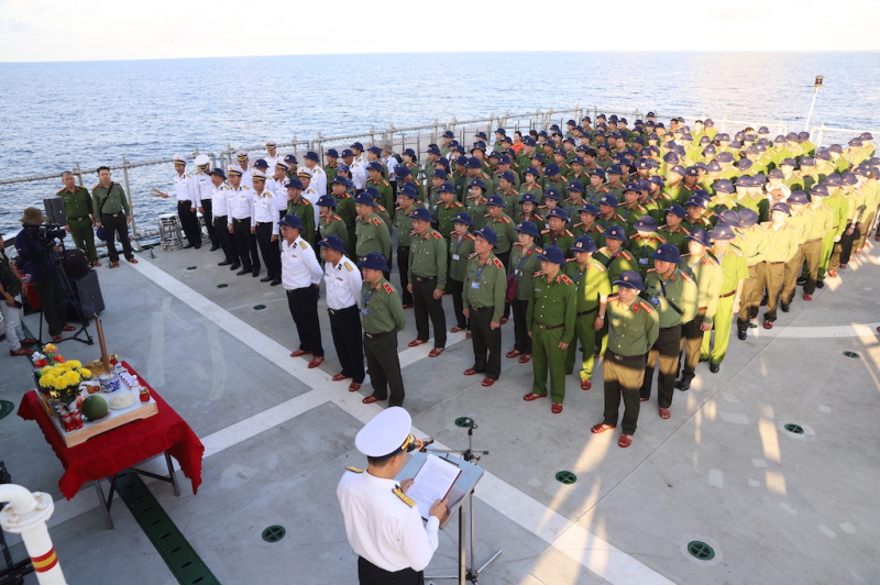 Đoàn công tác số 8 hoàn thành chuyến thăm quần đảo Trường Sa, nhà giàn DKI/2 năm 2024 -0