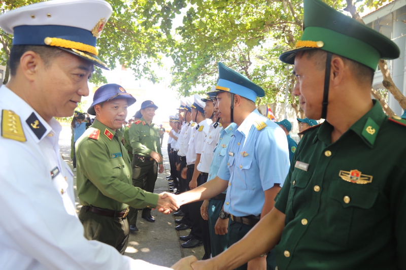 Đoàn công tác số 8 hoàn thành chuyến thăm quần đảo Trường Sa, nhà giàn DKI/2 năm 2024 -2