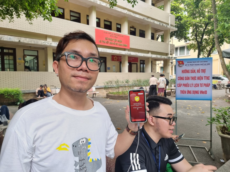 Thực hiện thành công hơn 800 hồ sơ cấp lý lịch tư pháp trên VNeID -0