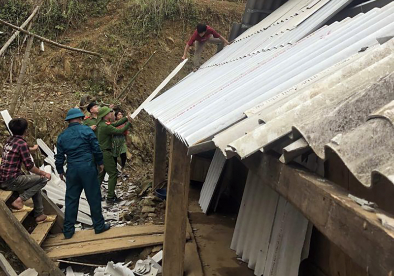Chủ động ứng phó với mưa dông kèm lốc, sét, mưa đá và gió giật mạnh -0