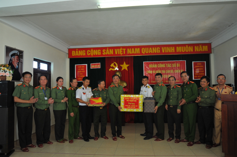 Mang đến Sinh Tồn, Cô Lin nghĩa tình của các cán bộ Công an -1