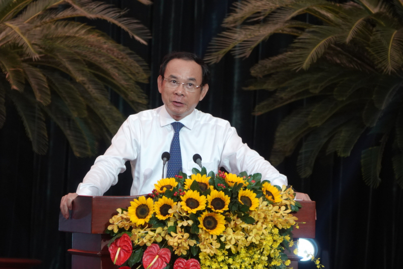 Để luôn xứng đáng với truyền thống của Chiến thắng Điện Biên Phủ và Đại thắng mùa xuân 1975 -0