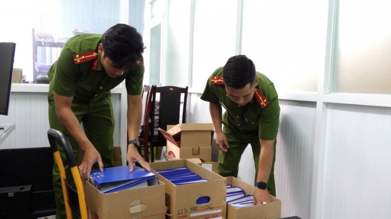 Triệt phá băng nhóm cho vay lãi nặng xuyên quốc gia, thu lợi bất chính hơn 4.627 tỷ đồng -1