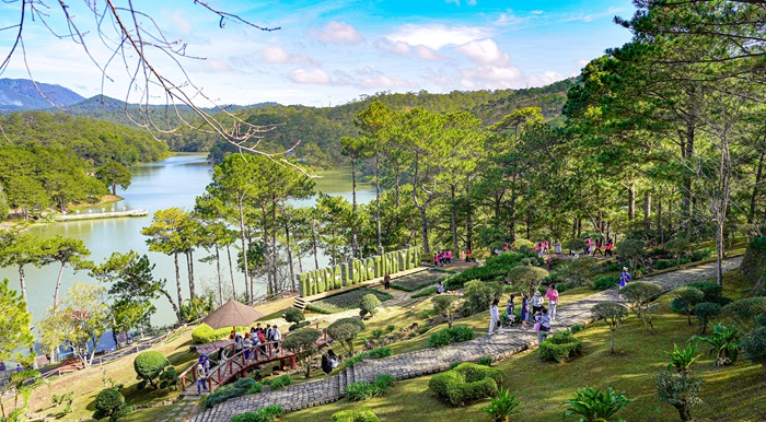 Nhiều hoạt động sôi nổi dịp 30/4 và 1/5 ở Đà Lạt -0