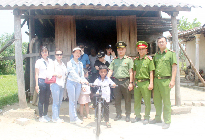 conganxabiengioi 1.jpg -0