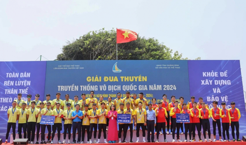 Khai mạc giải Đua thuyền truyền thống vô địch quốc gia năm 2024 -0