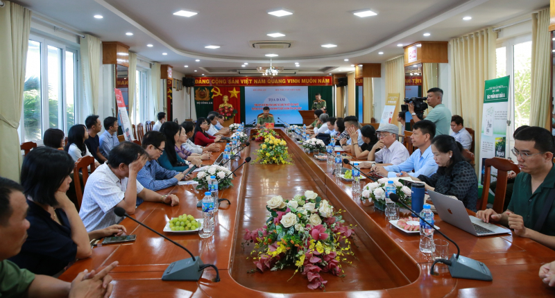 Bế mạc Trại sáng tác “Vì an ninh Tổ quốc và bình yên cuộc sống”: Bội thu tác phẩm hơn dự kiến -0