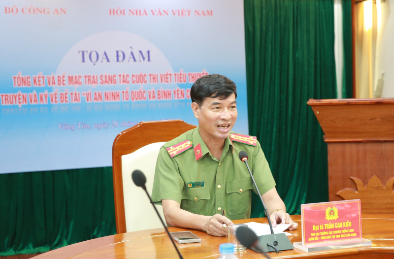 Bế mạc Trại sáng tác “Vì an ninh Tổ quốc và bình yên cuộc sống”: Bội thu tác phẩm hơn dự kiến -0