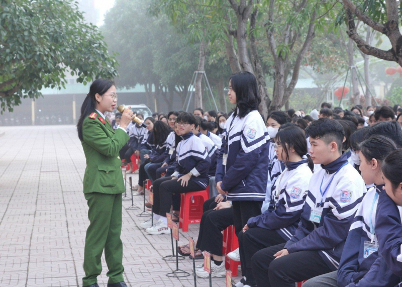 Giáo dục ý thức chấp hành pháp luật trong học sinh phổ thông -0