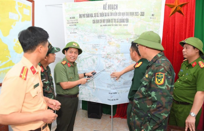 Tăng cường lực lượng Công an tham gia tìm kiếm 2 nạn nhân còn lại trong vụ lật đò ở Quảng Ninh	 -0