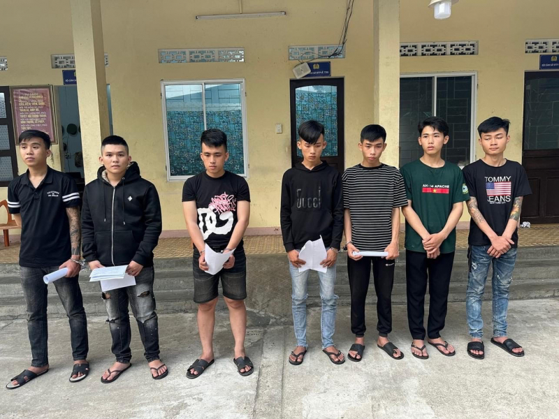 Xuất phát từ mâu thuẫn trên MXH, 11 đối tượng trong 2 nhóm  càn quấy, ngông cuồng bị khởi tố -0