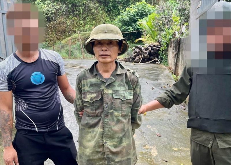 Dùng dao phóng lợn tự chế đâm trọng thương cán bộ Công an xã -1