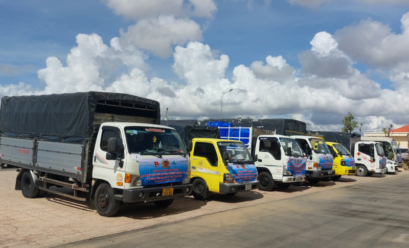 Tiếp tục hỗ trợ nước sạch cho người dân cùng hạn mặn -1