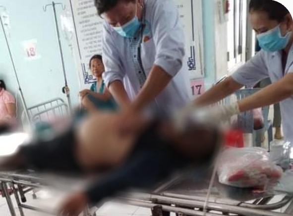 Nhiều sự cố trong những cơn mưa đầu mùa kèm giông lốc tại TP Hồ Chí Minh -0