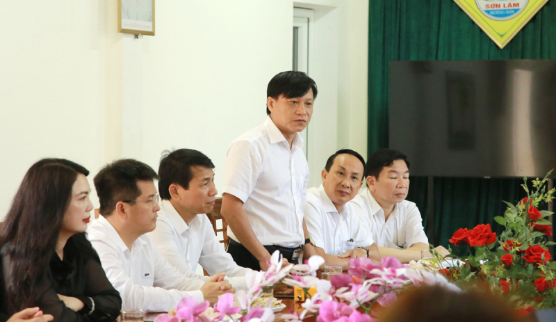 Báo CAND mang yêu thương đến với Trường Tiểu học Sơn Lâm  -0