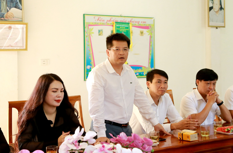 Báo CAND mang yêu thương đến với Trường Tiểu học Sơn Lâm  -0