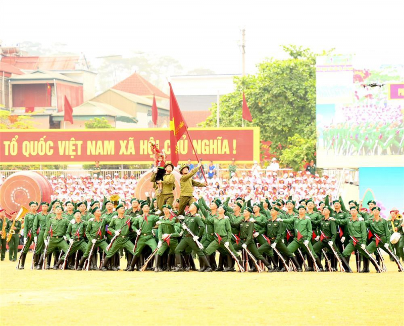 Drill to celebrate 70th Anniversary of the Dien Bien Phu Victory held -1