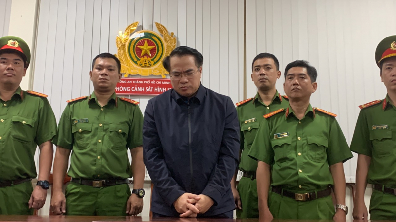 2 cựu Cục trưởng Cục Đăng kiểm Việt Nam bị xác định nhận hối lộ hơn 47 tỷ đồng -0