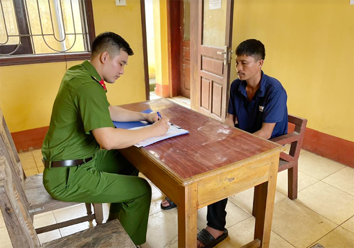 Bắt giữ 2 đối tượng vận chuyển, mua bán trái phép hơn 120 kg pháo nổ -1