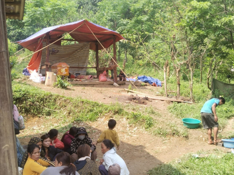 Đang siết chặt vòng vây khu vực rừng truy bắt kẻ giết người bỏ trốn -0