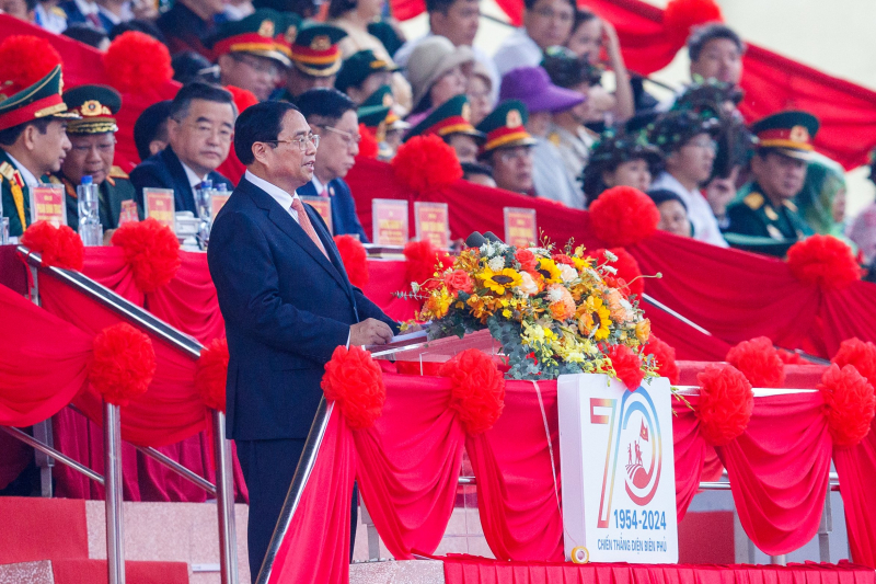 Grand ceremony, parade mark 70th anniversary of Dien Bien Phu Victory -0
