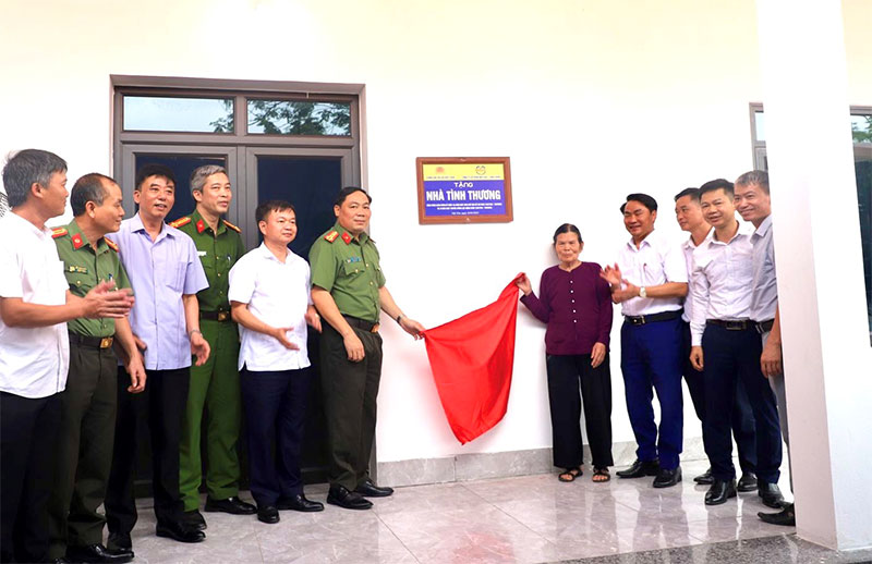 Khánh thành và bàn giao ngôi nhà “Mái ấm tình thương” -0