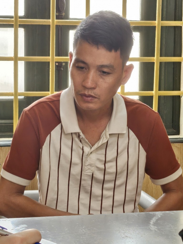 2 đối tượng khai thác cát trái phép, chống người thi hành công vụ bị khởi tố -1