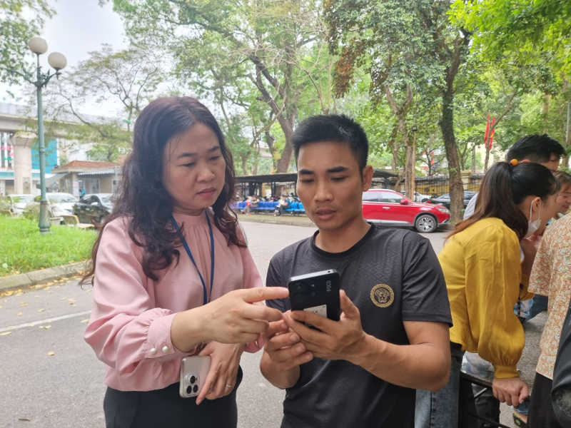 Đề xuất miễn 100% lệ phí cấp lý lịch tư pháp trên VNeID tại Hà Nội -0