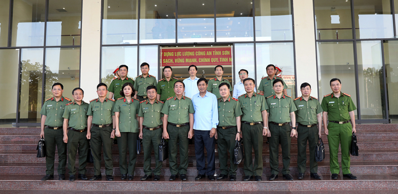 Đẩy mạnh xây dựng lực lượng Công an Sơn La thật sự trong sạch, vững mạnh -0