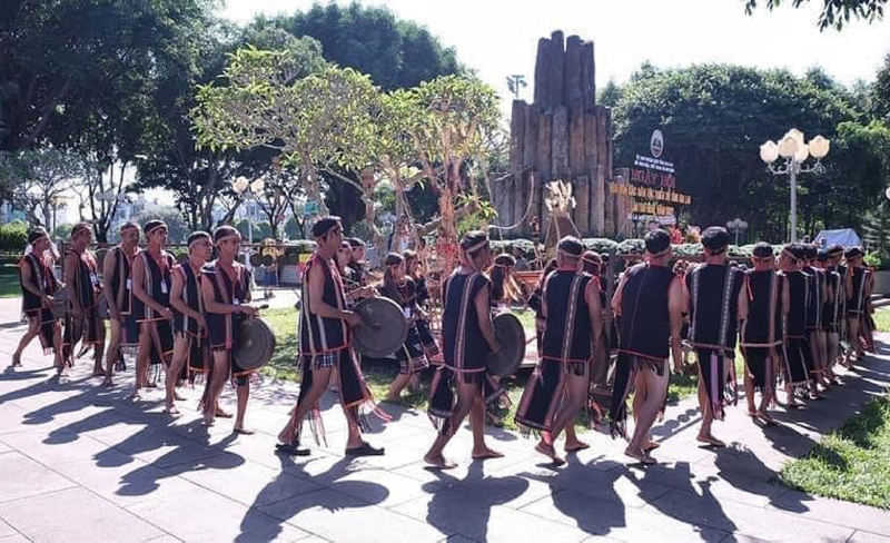 Vũ điệu của cội nguồn -0