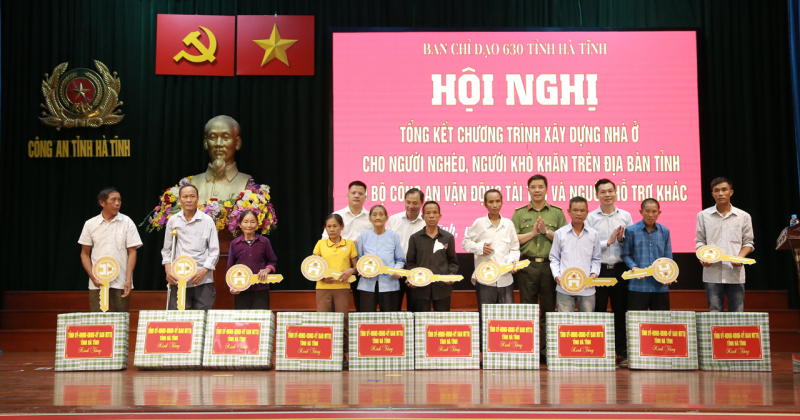 Hà Tĩnh khánh thành 1.000 ngôi nhà từ nguồn kinh phí hỗ trợ của Bộ Công an -0