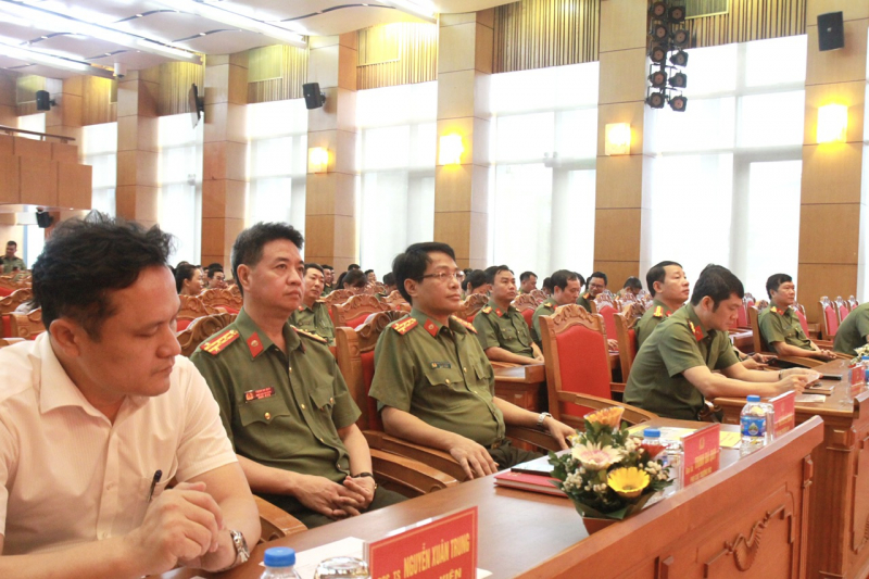 z5442879580045_80a2879d86b382640c485e1de973fe9d.jpg -0