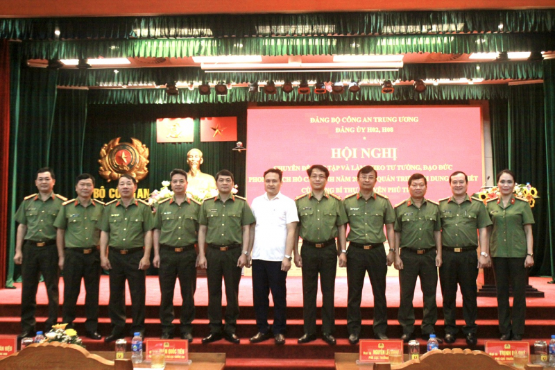 z5442879613762_44c5dc7749999e7bc2bad9c23d4d7cb0.jpg -0