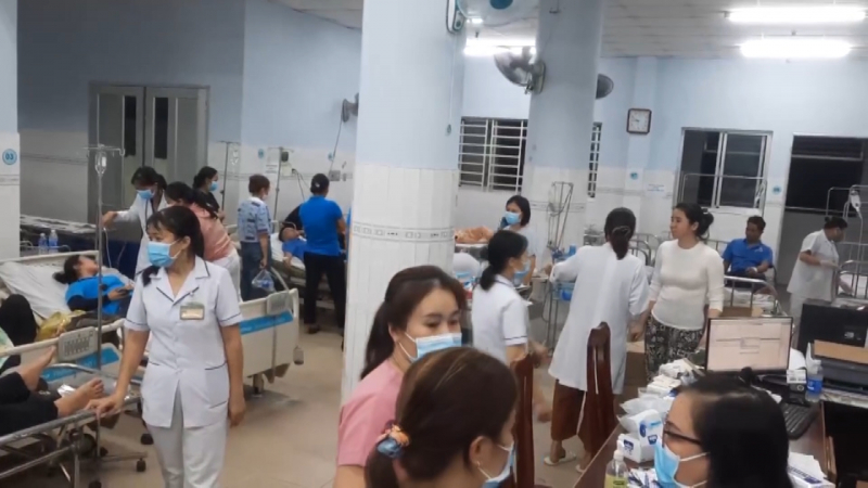 Công an vào cuộc vụ gần 100 công nhân nhập viện sau bữa ăn tại công ty -0