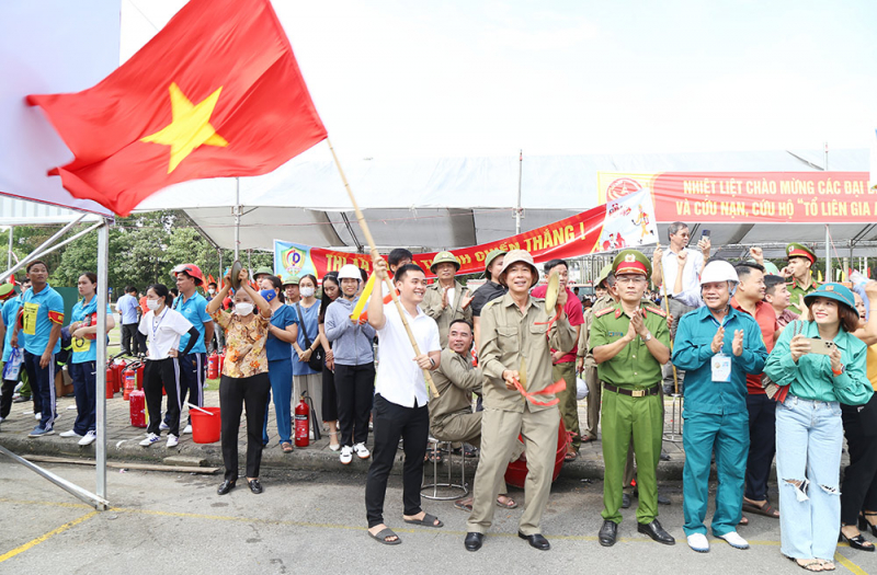 Sôi nổi  Hội thi của các Tổ liên gia an toàn phòng cháy, chữa cháy tỉnh Bắc Ninh -1